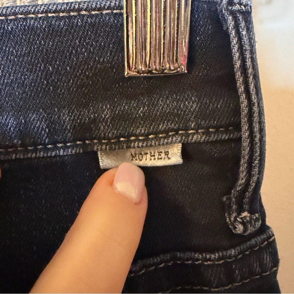 Mother Dark Wash Jeans size 26 - Picture 5 of 8